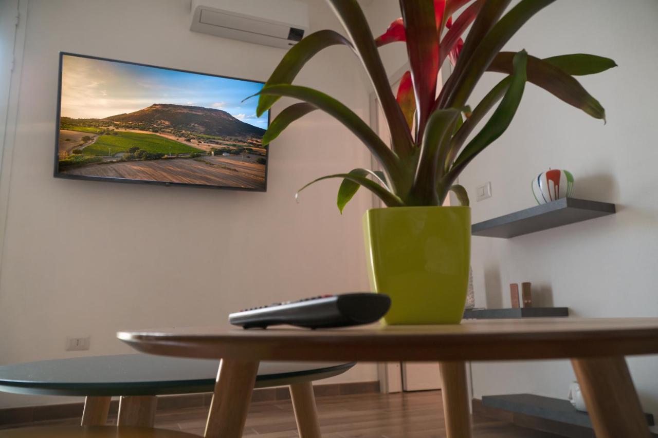 Alessandra'S Apartment ساساري المظهر الخارجي الصورة