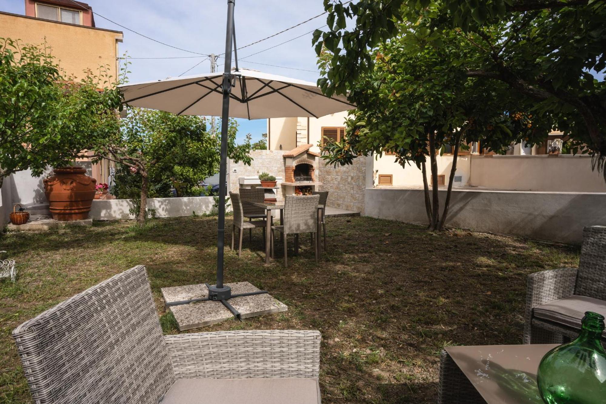 Alessandra'S Apartment ساساري المظهر الخارجي الصورة